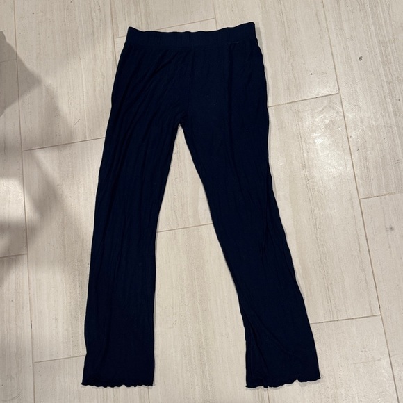 Kindred Braverly Navy Bottoms size small petite - Picture 2 of 7